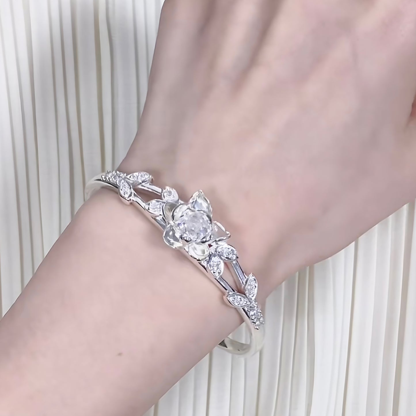 Zayne Bracelet — 999 Silver with Platinum Plating & Moissanite