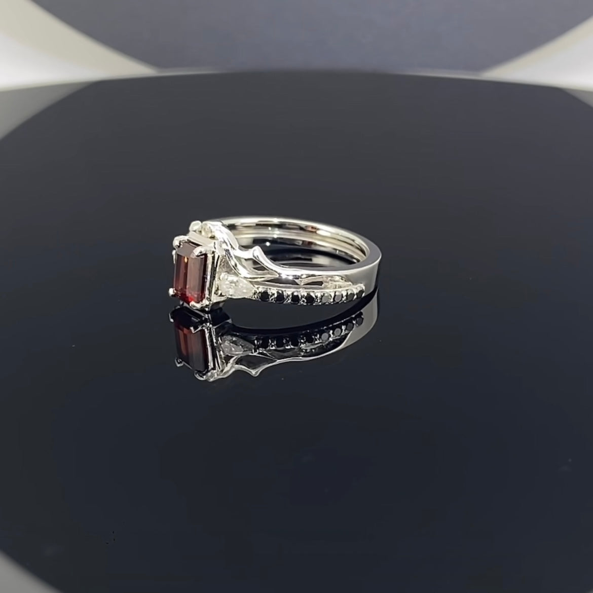 Kitten 100 Affinity Ring