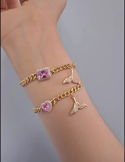 Fish Inspired Eye-Color Teardrop Bracelet