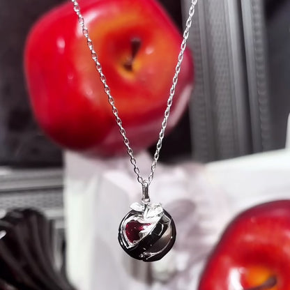 Gege Apple Pendant in Gold-plated Silver
