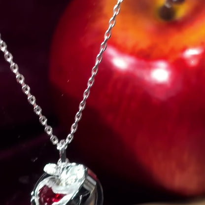 Gege Apple Pendant in Gold-plated Silver