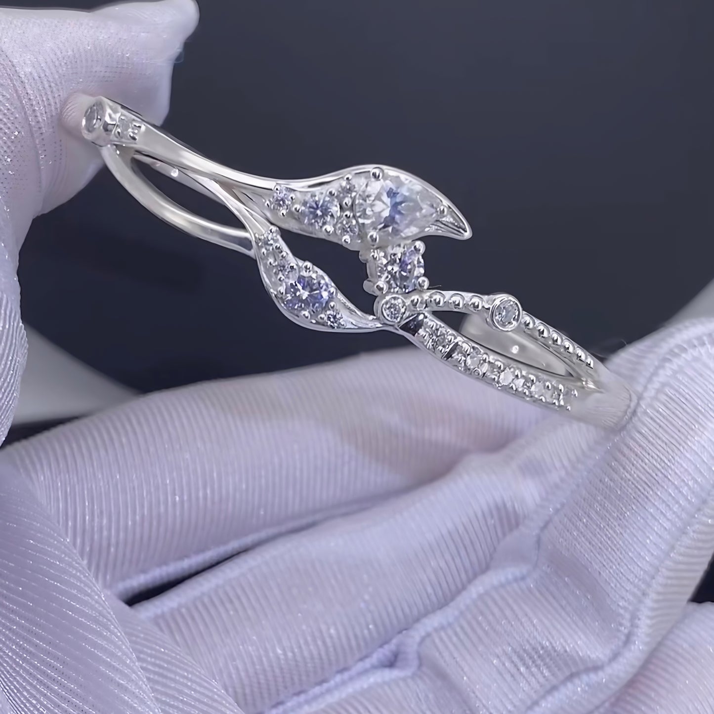 Rafayel Bracelet — 999 Sterling Silver, Platinum Plated, with Moissanite Gemstones